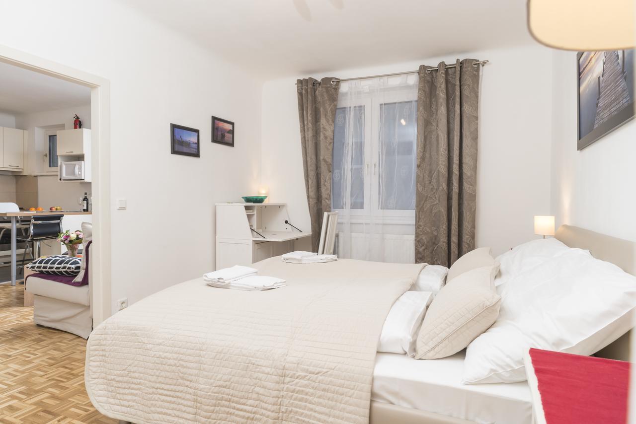 Hideaway Am Tabor Apartment เวียนนา ภายนอก รูปภาพ